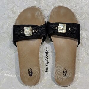 Dr. Scholl’s Women’s Slide Classic Black Sandals Slip on Gold Buckle Size 7M